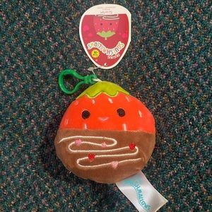 Squishmallows Scarlett the Valentine’s Day Strawberry Clip 3.5 Keychain